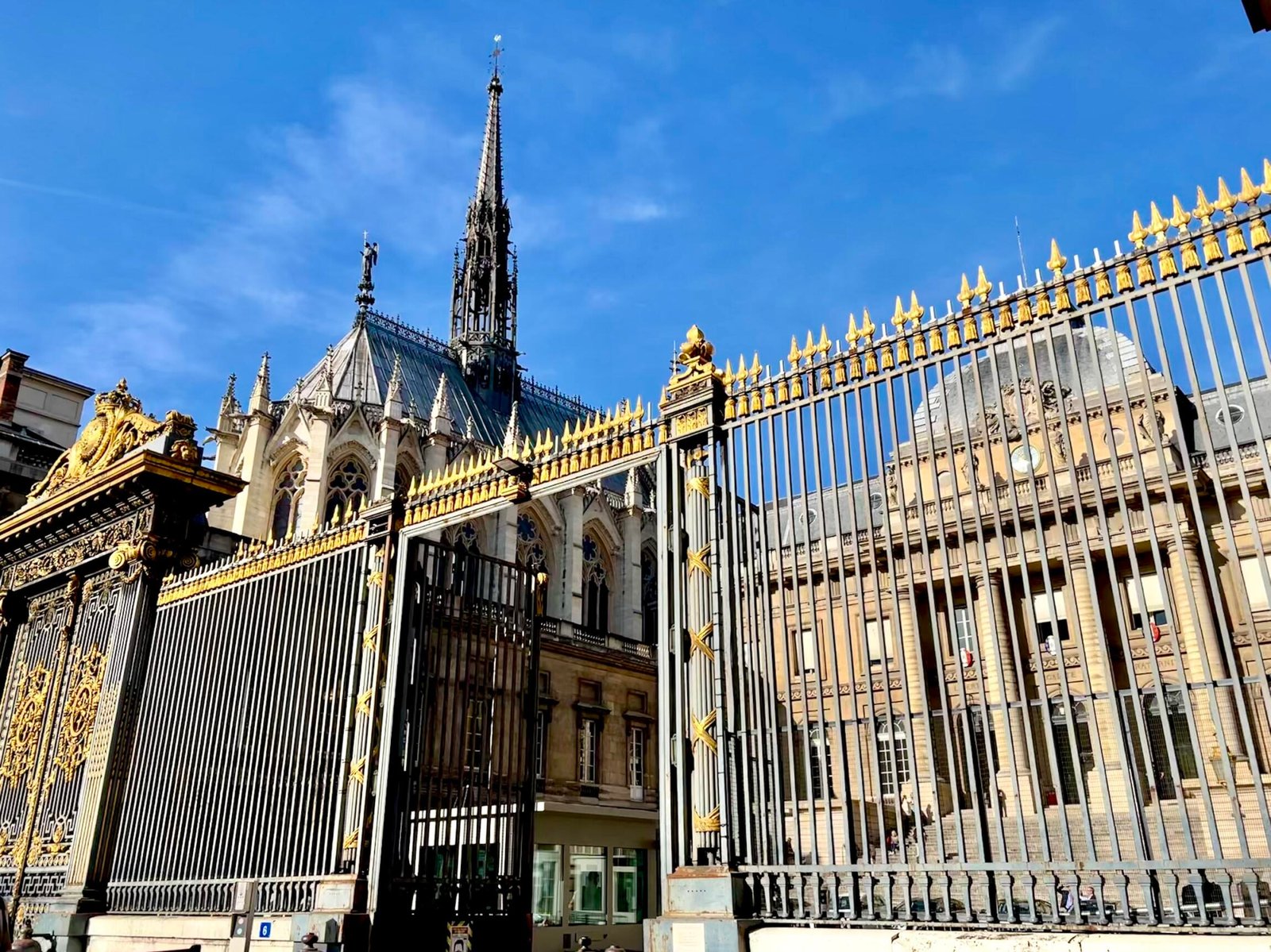 Grand Entrances in Paris – Wandering Teresa